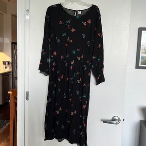 Black dress with colorful floral. Old Navy dress size L new with tags.